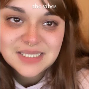 Meet your Posher, Shelly